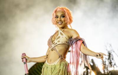 Doja Cat tests positive for COVID-19, pulls out of iHeartRadio Jingle Ball Tour - nme.com - New York - city Boston