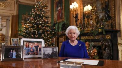 Elizabeth Ii Queenelizabeth (Ii) - queen Elizabeth - Queen Elizabeth Cancels Royal Family's Annual Pre-Christmas Lunch Due to COVID Concerns - etonline.com - Britain