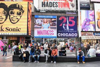 Broadway in COVID-19 crisis as shows shut down over staff cases - nypost.com - city New York - city Chicago