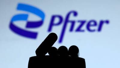 Pfizer COVID-19 pill approved in US as 1st home treatment - fox29.com - New York - Usa