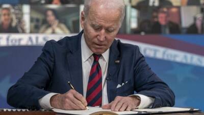 Joe Biden - Biden signs bill blocking Chinese goods made by forced labor - fox29.com - China - Usa - area District Of Columbia - Washington, area District Of Columbia
