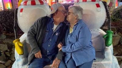 Kentucky couple, married 56 years, died holding on to each other in tornado - fox29.com - state Kentucky - Vietnam