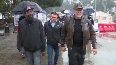 Arnold Schwarzenegger - Arnold Schwarzenegger donates $250K for tiny homes for LA homeless veterans ahead of Christmas - fox29.com - Los Angeles - state California - city Los Angeles