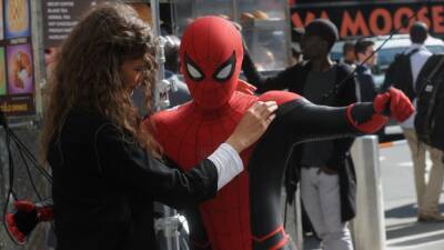 Tom Holland - ‘Spider-Man’ tops $1B, first pandemic-era film to mark milestone - fox29.com - New York