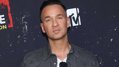 Christmas Eve - Mike 'The Situation' Sorrentino Had to Quarantine for Christmas After Testing Positive for COVID-19 - etonline.com