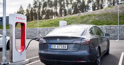 Elon Musk - Tesla Model 3 no longer eligible for electric car rebate in Canada - globalnews.ca - Canada