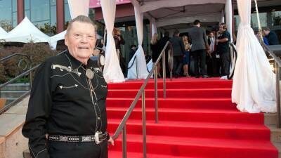 Country singer Stonewall Jackson dies at 89 after battle with dementia - fox29.com - state Tennessee - city Nashville, state Tennessee