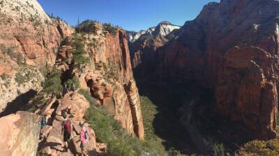 Angels Landing: Zion National Park’s iconic hike to require permit in 2022 - fox29.com