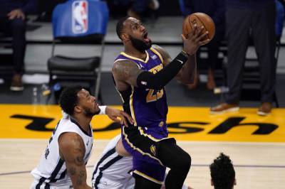 Anthony Davis - Davis propels Lakers past Grizz 115-105 for 7th straight win - clickorlando.com - Los Angeles - city Los Angeles - city Memphis - county Davis