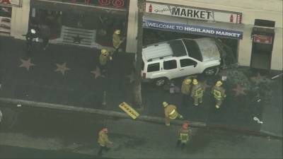 FOX 11 crew members taken to hospital after SUV crashes into Hollywood building, 3 others hurt - fox29.com - Los Angeles - city Hollywood - county Los Angeles