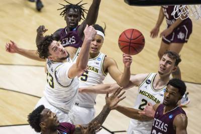 Howard, Michigan roll past Texas Southern in NCAA tourney - clickorlando.com - state Texas - state Indiana - state Michigan - county Howard - county Lafayette