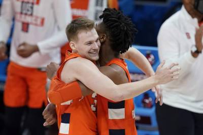 Again, Syracuse makes Sweet 16 as double-digit seed - clickorlando.com - state West Virginia - state Oregon - county San Diego - county Roberts