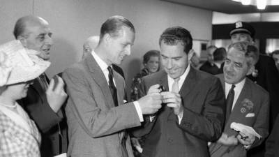 Philip Princephilip - Prince Philip once apologized to President Nixon for making a 'lame' toast - fox29.com - state California - Washington - Greenland