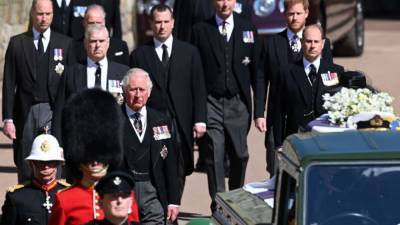 prince Philip - prince Harry - prince Charles - Meghan - Philip Princephilip - Prince Philip funeral reunites William and Harry, who stood apart during procession - fox29.com - Britain - state California - county Prince William