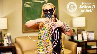 Woman with world’s longest nails cuts them after 30 years - fox29.com - state Texas - county Williams - county Worth - city Fort Worth, state Texas