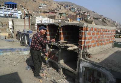 Pandemic triggers new crisis in Peru: lack of cemetery space - clickorlando.com - city Lima - Peru