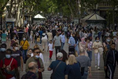 Pedro Sanchez - Spain gears up for summer, lifts restrictions on UK tourists - clickorlando.com - Spain - Britain - Eu - city Madrid