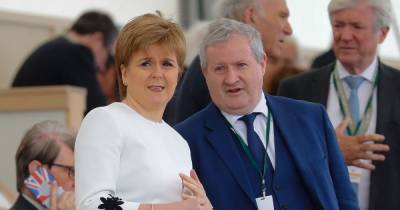 Ian Blackford - Dominic Cummings - Ian Blackford defends Nicola Sturgeon after Dominic Cummings accused her of undermining four-nation covid approach - dailyrecord.co.uk - Britain