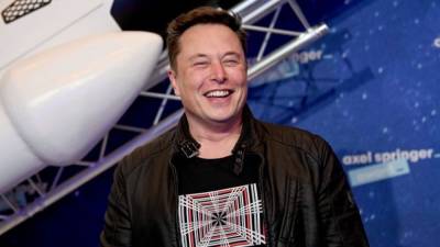 Elon Musk - Elon Musk reveals Asperger's Syndrome diagnosis in 'SNL' opening monologue - fox29.com - New York - Germany - city Berlin, Germany