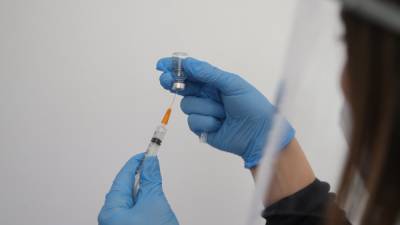 Morning Ireland - Over 1,000 pharmacies apply to administer vaccine - rte.ie - Ireland - county Union