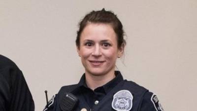 Off-duty Seattle police officer killed while helping with car crash on I-5 - fox29.com - city Seattle - state Washington