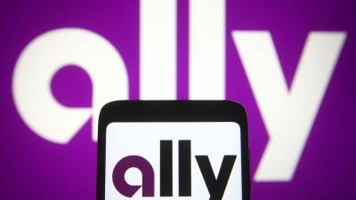 Ally Financial ends all overdraft fees, becomes first large bank to do so - fox29.com - New York - state North Carolina - Charlotte, state North Carolina