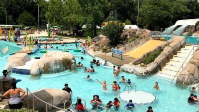 More than 30 attendees affected by chemical leak at Hurricane Harbor Splashtown, officials say - fox29.com - state Texas - city Houston - county Harris