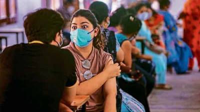 India approves late-stage trial for Glaxo-Sanofi Covid vaccine - livemint.com - India - Britain - France - city Sanofi