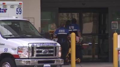Some ambulances forced to wait outside as Florida hospitals deal with rising number of patients - fox29.com - state Florida - county Pinellas - county Lauderdale - city Fort Lauderdale, state Florida - county Barry - city Saint Petersburg