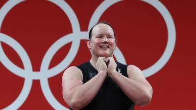 Transgender weightlifter Laurel Hubbard makes history at Olympics - fox29.com - China - Japan - New Zealand - city Tokyo, Japan