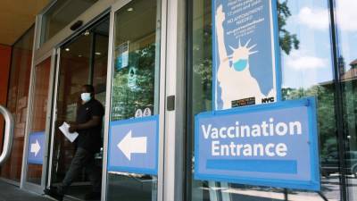 Bill De-Blasio - New York City to Require Proof of COVID-19 Vaccination for Indoor Dining, Fitness and Entertainment - etonline.com - city New York