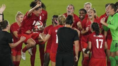Tokyo Olympics: Canada defeats Sweden, takes gold after nail-biting shootout in women’s soccer final - globalnews.ca - city Tokyo - Canada - Sweden