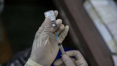 Mansukh Mandaviya - 6 states, UTs achieve 100% covid-19 1st dose vaccination - livemint.com - city New Delhi - India - state These