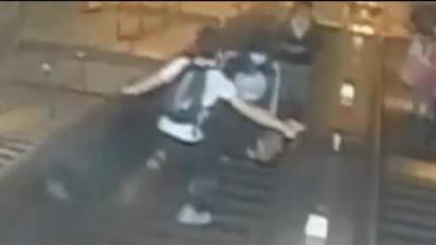 SHOCKING: Woman kicked down Brooklyn subway escalator - fox29.com - New York - city Brooklyn