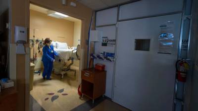 ‘In crisis’: North Dakota hospital seeking 300 nurses amid COVID-19 surge - fox29.com - state Minnesota - state North Dakota - city Fargo - city Sanford