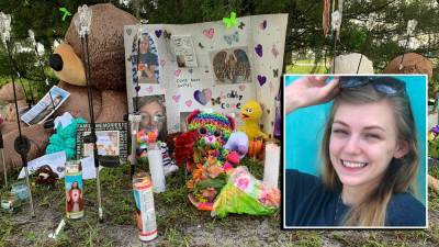 Gabby Petito - Memorial for Gabby Petito grows in North Port after remains discovered in Wyoming - fox29.com - state Florida - county Hall - state Wyoming