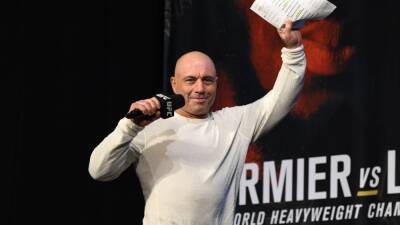 Anthony Fauci - Joe Rogan - Robert Malone - 270 medical experts write open letter to Spotify calling out Joe Rogan’s ‘harmful’ COVID-19 misinformation - fox29.com - Germany - Los Angeles - New York, state New York - state New York