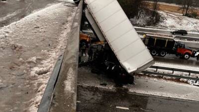 Tractor-trailer falls from icy North Carolina overpass after driver loses control - fox29.com - state Florida - state North Carolina - county Park - state Maryland - state South Carolina - Georgia - county Durham - state Maine - county Douglas