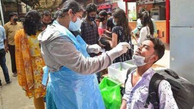 Kerala reports 34,199 new Covid-19 infections, active caseload reaches 1,68,383 - livemint.com - India