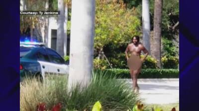 Video shows naked NFL star Malik McDowell's arrest in South Florida - fox29.com - state Florida - county Broward - state Ohio - county Cleveland - county Brown - county Baker