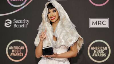 Cardi B paying funeral costs for Bronx fire victims - fox29.com - New York - Usa - Los Angeles