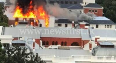 South Africa: Parliament building in Cape Town catches fire - newsfirst.lk - South Africa - city Cape Town