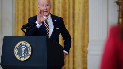 Joe Biden - Chip Somodevilla - President Biden’s approval rating hits new low at one-year mark in office according to poll - fox29.com - Usa - county White - Afghanistan