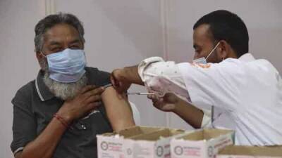 K.Sudhakar - Karnataka achieves 100% first dose Covid vaccine coverage - livemint.com - India