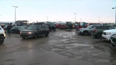 ‘Freedom convoy’ of truckers opposing vaccine mandate passes through Edmonton region - globalnews.ca - Ottawa