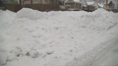 Snow cleanup too slow for some Toronto residents - globalnews.ca