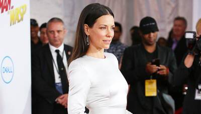 Evangeline Lilly - Evangeline Lily Faces Backlash After Attending Anti-Vaccine Mandate Protest Saying COVID Was A Flu - hollywoodlife.com - Washington