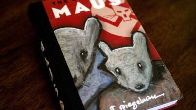 Tennessee school district bans Holocaust graphic novel 'Maus' over 'inappropriate language' - fox29.com - state California - state Tennessee - state Texas - Los Angeles, state California - state South Carolina - Poland