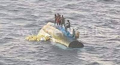 Indika De-Silva - Five Lankan fishermen on capsized vessel off Maldives coast, rescued - newsfirst.lk - India - Sri Lanka - Maldives - city Mumbai - city Chennai