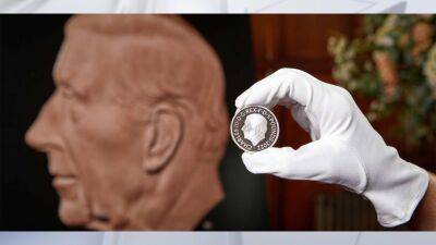 Elizabeth Ii Queenelizabeth (Ii) - Charles Iii III (Iii) - King Charles III's coin designs unveiled by UK's Royal Mint - fox29.com - Britain - county Martin